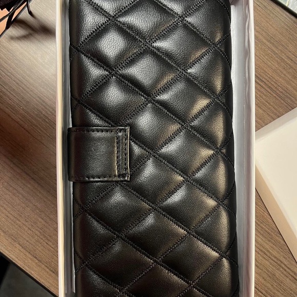 Black channel wallet - Picture 2 of 4